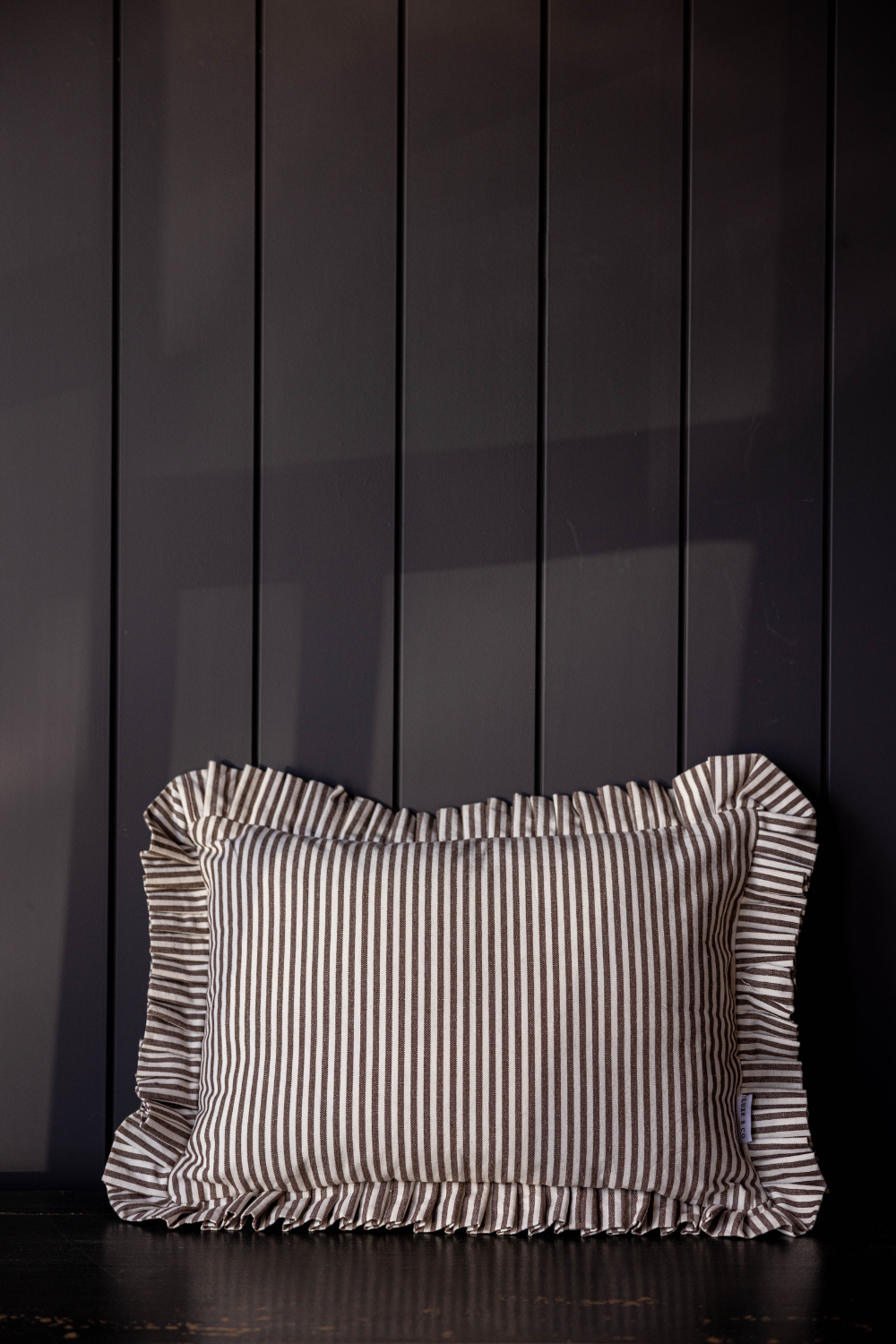 Lumbar Cover Brown Stripes