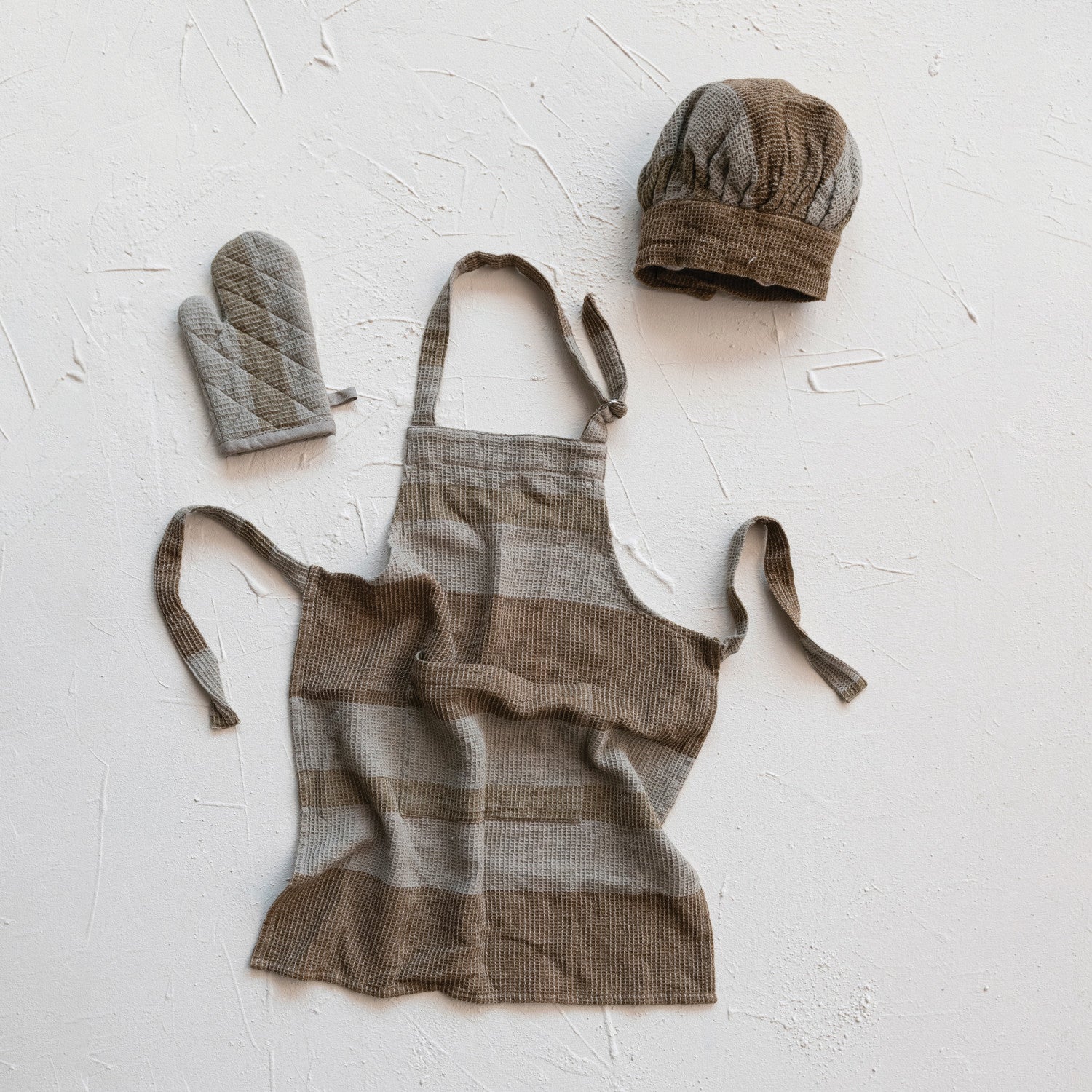 Child Waffle Weave Apron With Chef Hat & Oven Mitt