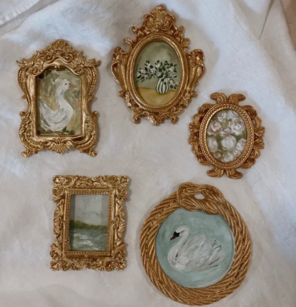 Vintage Style Magnet